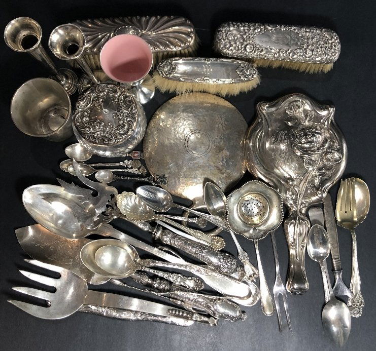 Miscellaneous silver items (1 of 12)