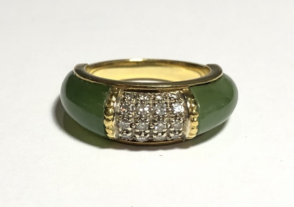 18k diamond and jade ring, 5.2 dwts (1 of 6)