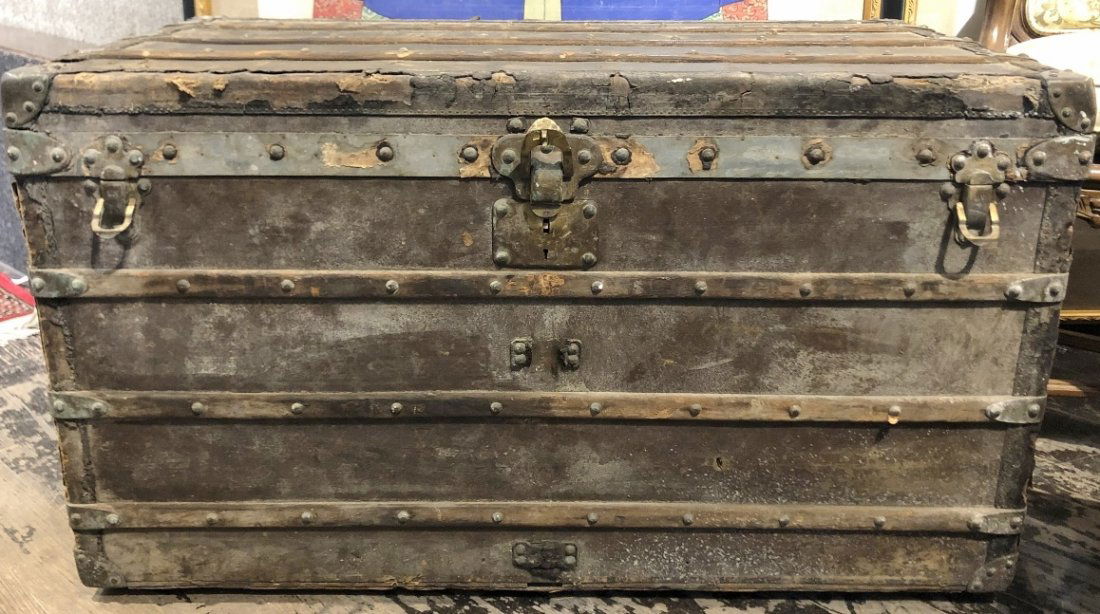 Old Louis Vuitton trunk 39 x 22 x 21 inches (1 of 16)
