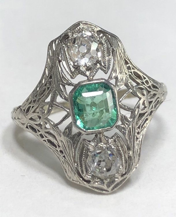 18k gold, diamond & emerald ring, c.1925, 2.2dwts (1 of 5)