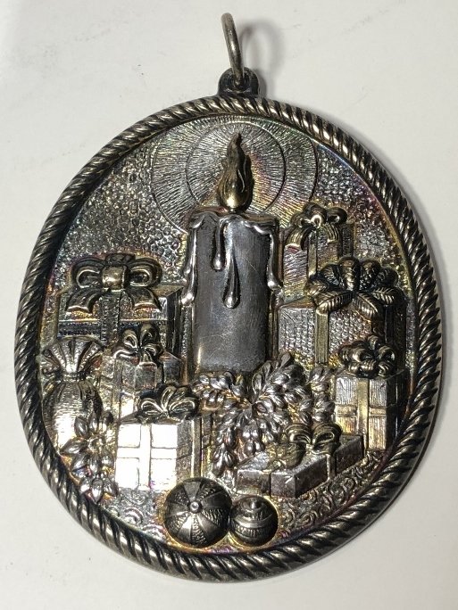 Buccellati sterling Xmas ornament(candle),1.6 t.oz: Buccellati sterling Xmas ornament(candle). Weight 1.6 t.oz.
