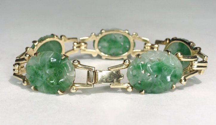 14k Chinese jade bracelet, c.1940, 16 dwts (1 of 14)