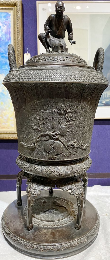 Japanese Meiji bronze, finger losses, c.1880: Japanese Meiji bronze, finger losses, c.1880, 20" high