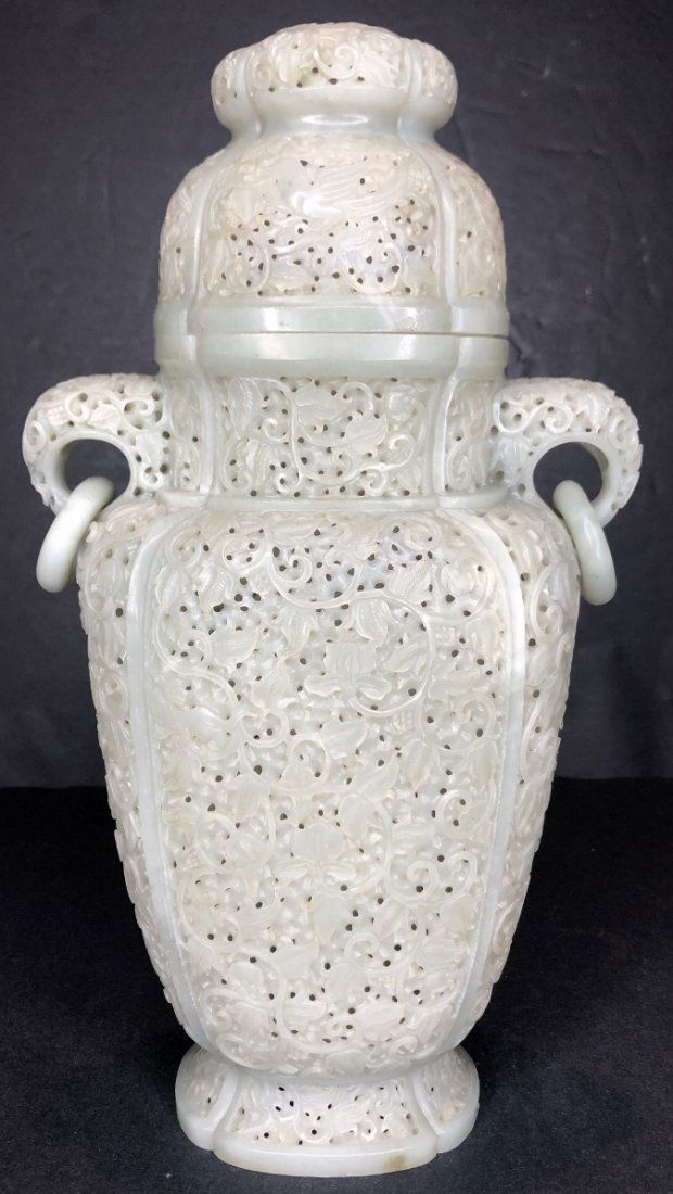Magnificent mogul style Chinese celadon jade vase (1 of 11)