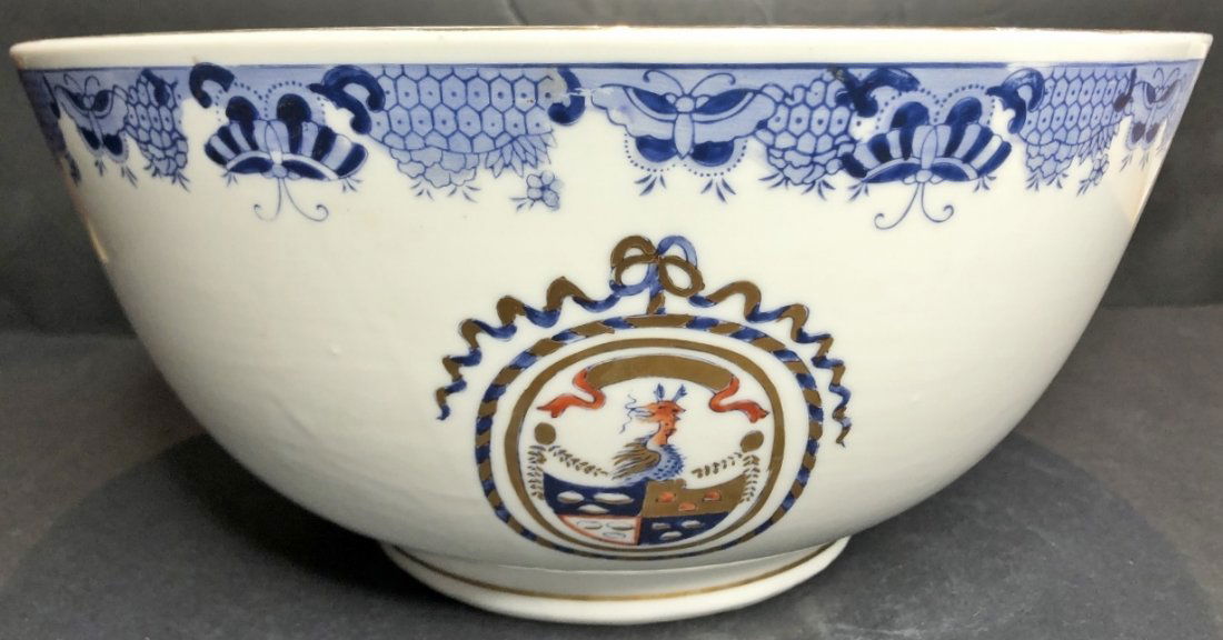 Chinese Export style bowl, c.1950 (1 of 7)