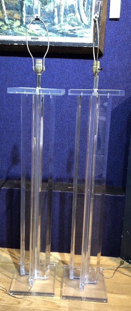 Pair of modern Lucite lamps,c.1970: Pair of modern Lucite lamps,c.1970. 60.5 inches total height including the finial.-----------------------------------------------------------------------From the Estate of Lloyd Williams, NYC.(Moscow 