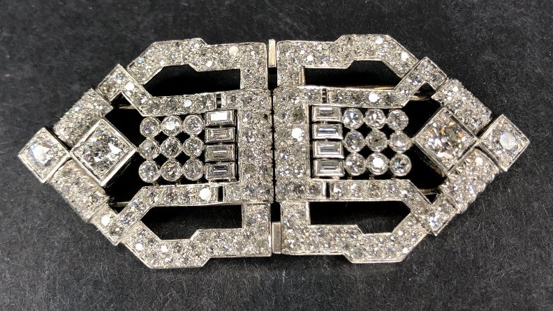Platinum diamond double clip, c. 1930, 20.5 dwts (1 of 7)
