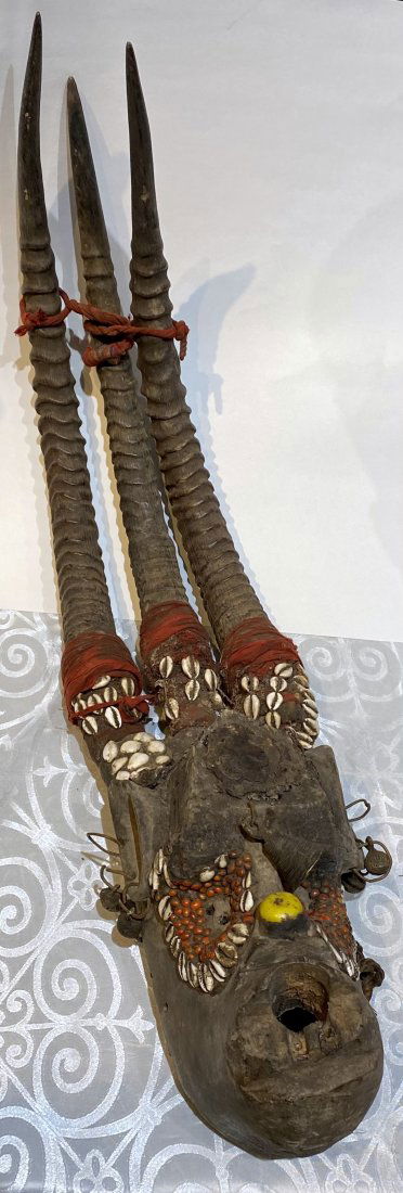 Tribal mask with three horns (1 of 9)