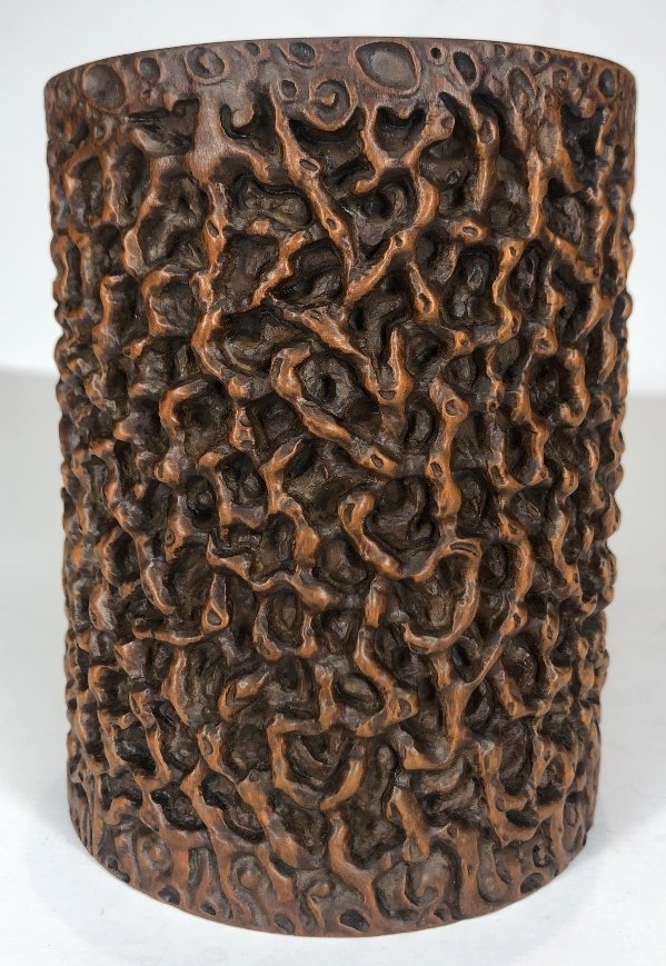 Chinese carved wood or plastic brush holder: Chinese carved wood or plastic brush holder. Height: 4", Diameter: 3 1/4"