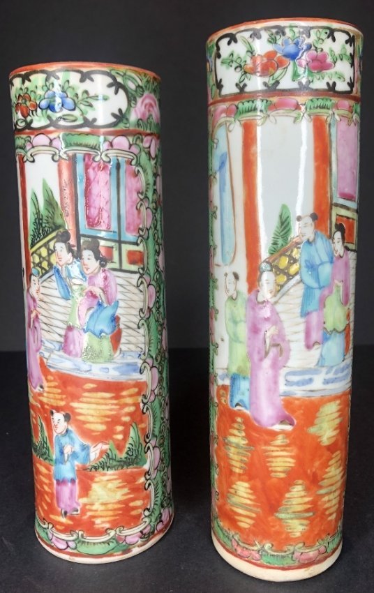 Pair of Chinese Rose Medallion column vases (1 of 15)
