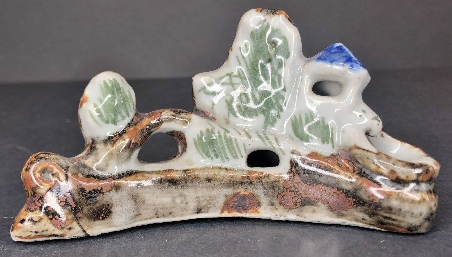 Chinese ceramic brush rest, mountain (1 of 5)