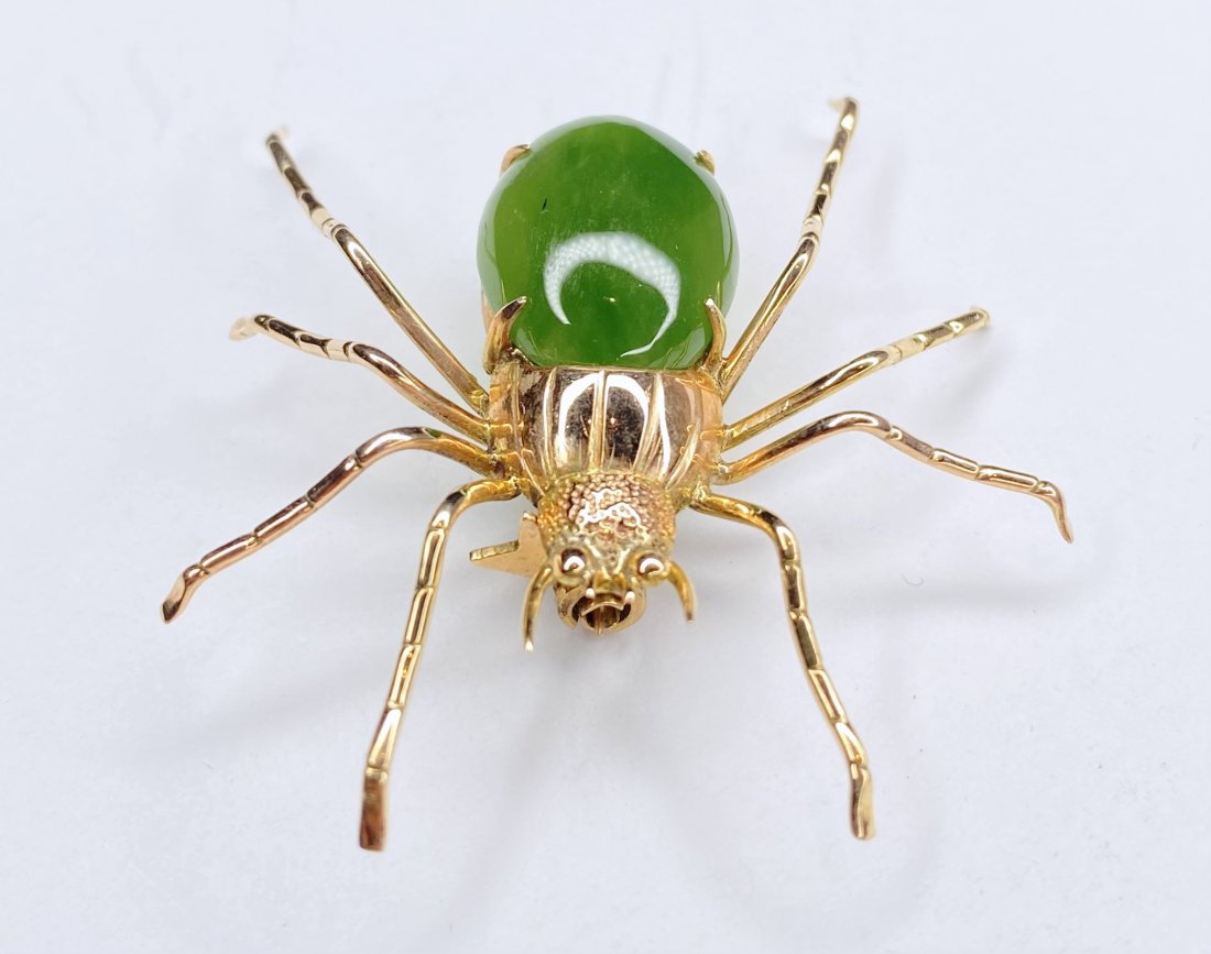18k gold and jade spider brooch, 3.35 dwts (1 of 8)