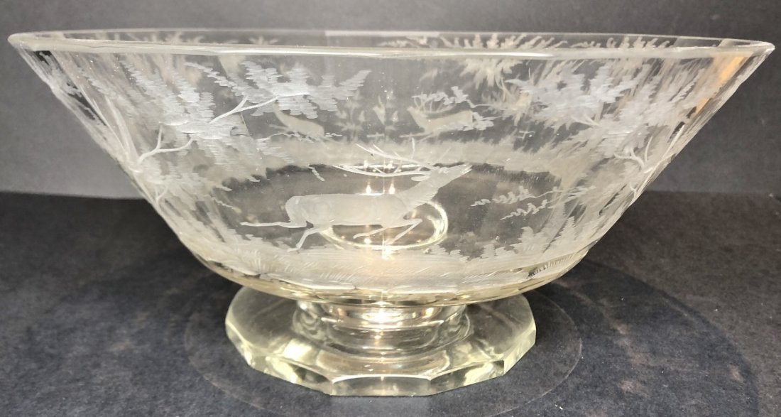 Large crystal bowl with etched deer (1 of 6)