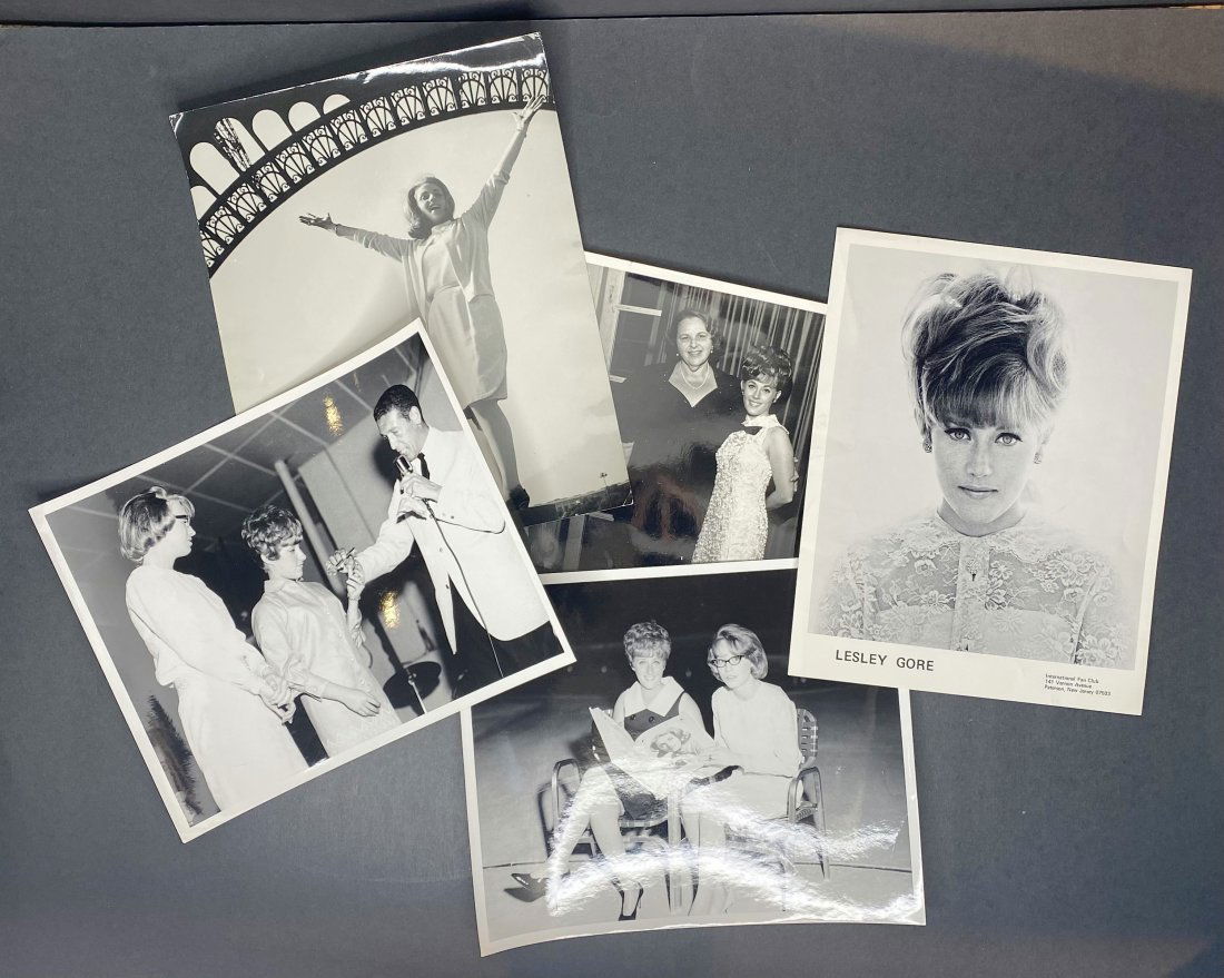 Five miscell black and white Lesley photos (1 of 13)