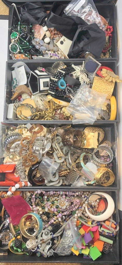 Costume jewelry in four trays (Estate Twins) (1 of 17)