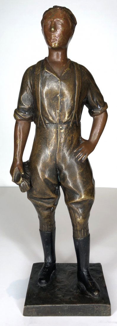 Bronze of standing man by Maurice Delannoy: Bronze of standing man by Maurice Delannoy Susse Freres (Paris) Foundry mark Height: 11" Maurice Delannoy (Source: Wiki)Maurice Delannoy born on March 11, 1885 in Paris and died on April 26 , 1972. He