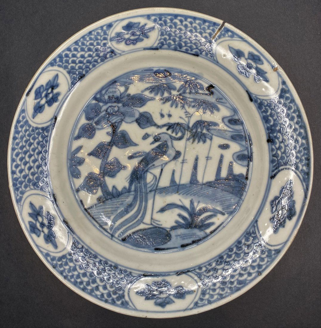 Chinese blue and white ceramic dish with stork (1 of 5)