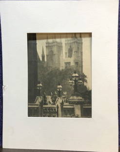 Alvin Coburn photogravure, Westminster Abbey, c1905: Alvin Coburn photogravure, Westminster Abbey, c1905 Photogravure: 6.5" x 8.5" Mat: 11" x 14" Alvin Langdon Coburn (Source: Wiki) Alvin Langdon Coburn (June 11, 1882 - November 23, 1966) was an early 2