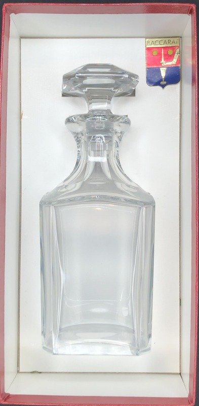 Baccarat decanter in the box (1 of 10)