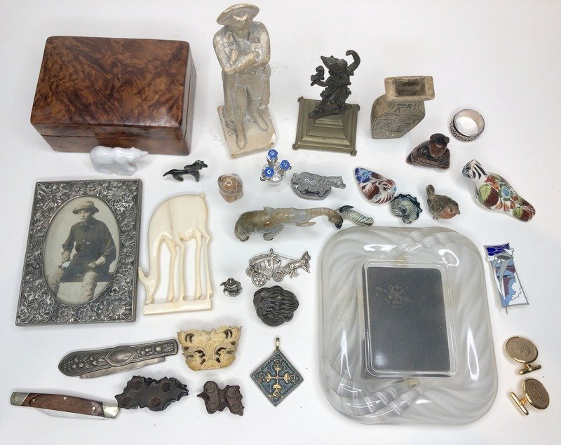 Miscellaneous decorative items(Collins): Miscellaneous decorative items(Collins)