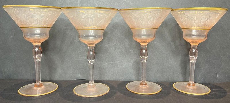 Set of 4 pink Art Deco etched martini glasses (1 of 4)