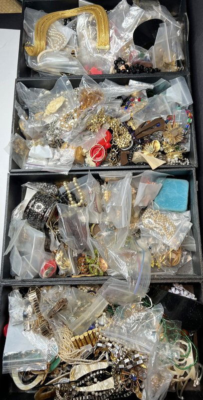 Four trays of costume jewelry (Twins Estate) (1 of 20)