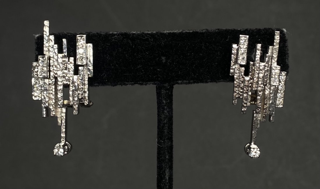 18k white gold modernist diamond earrings, c.1975 (1 of 7)