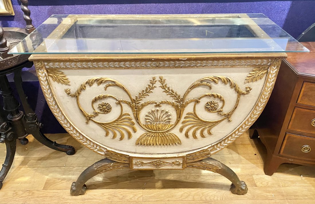 Painted wood wine cellarette, Roman bath shape 18/19thc: Painted wood wine cellarette, Roman bathtub shape, circa 1750-1820 Wonderful large (39 inches by 22 inches(top) by 35 inches (high off floor) wine cellar from a fine Park Avenue estate in NYC. The fam