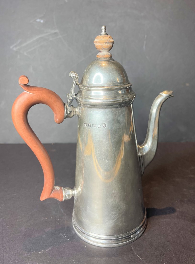 English sterling coffee pot, wood handle, 1934 (1 of 8)