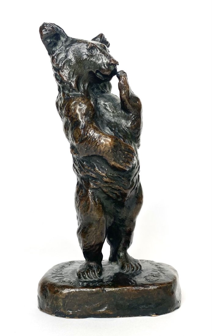 Standing bear bronze by Eli Harvey, dated 1908 (1 of 10)