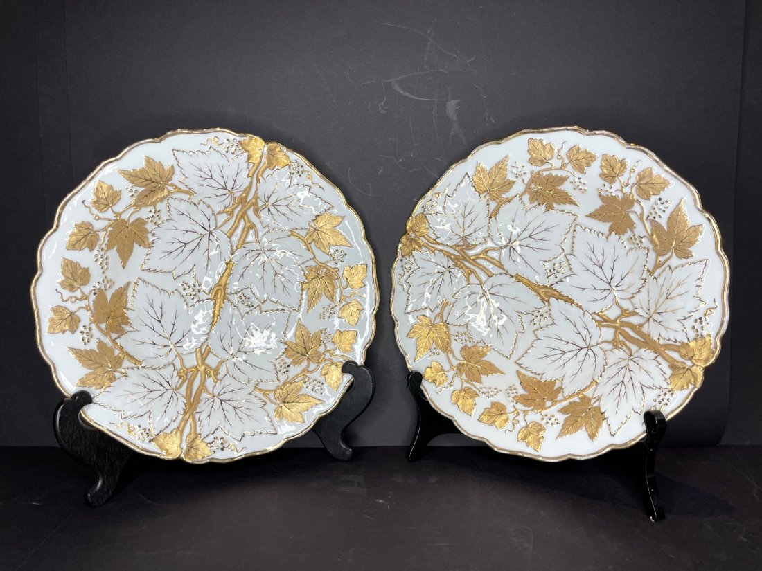 Pair of white & gold Meissen plates, c1930: Pair of white & gold Meissen plates, c1930 Diameter: 11"