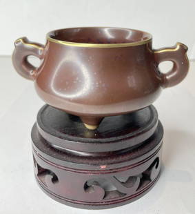 Chinese ceramic ding vessel (faux bronze): Chinese ceramic ding vessel (faux bronze) Diameter: 3.5" (excluding handles)Height: 2.25"