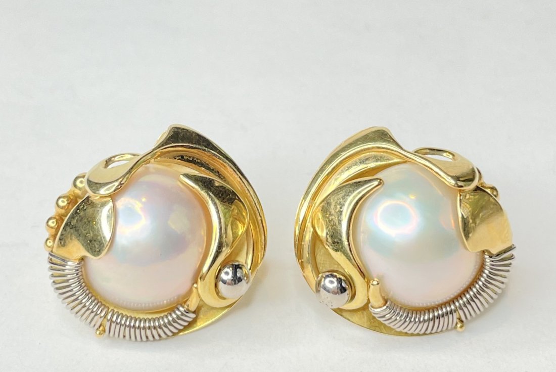 18k mabe pearl earrings, 12.1 dwts (1 of 8)
