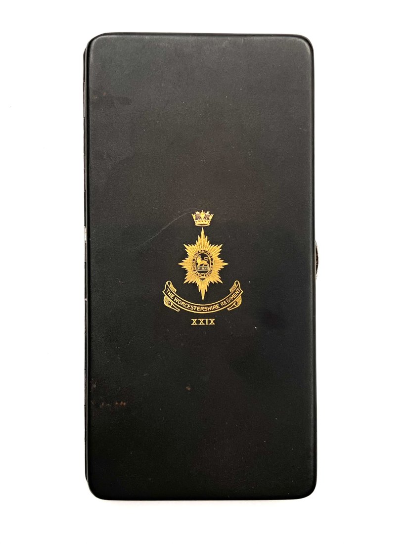 Komai British regimental cigarette case, c1915: Komai British regimental cigarette case, c1915 3" x 6.25"