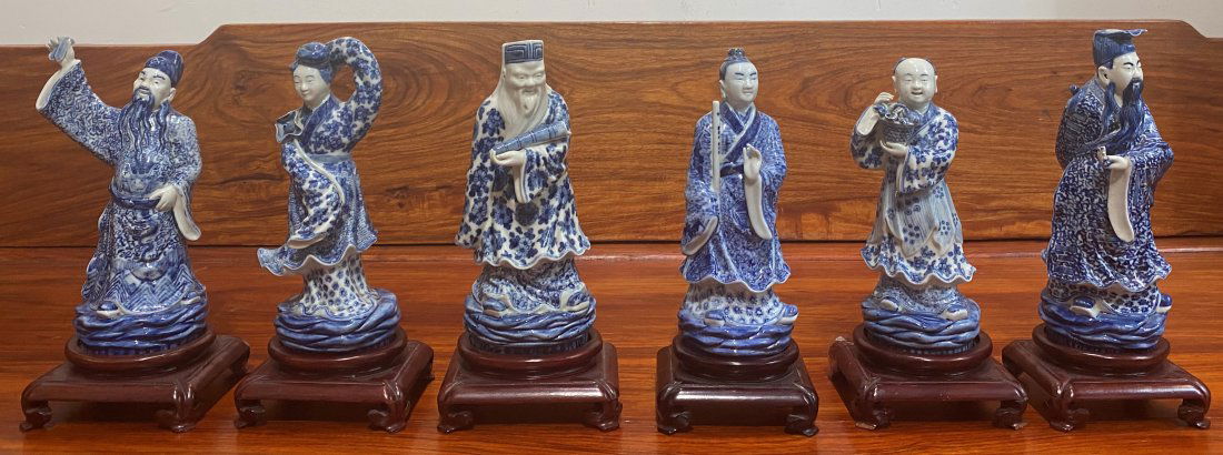 Group of six Chinese porcelain figures,wood stands (1 of 10)