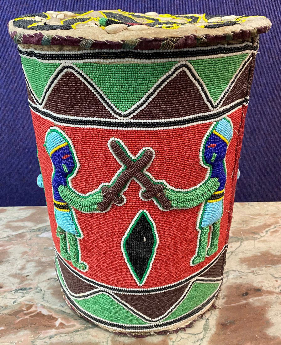 Large Yoruba lidded beaded basket with shells (1 of 9)