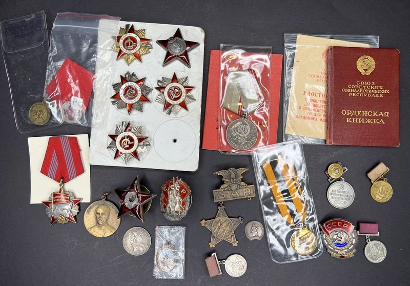 Russian military medals (1 of 20)