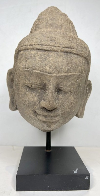 Khmer stone head sculpture on stand, poss 12thc: Khmer stone head sculpture on stand, poss 12thc