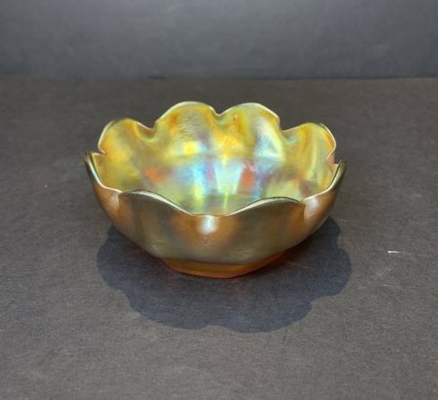LCT Tiffany Studios favrile scalloped bowl,c1900: LCT Tiffany Studios favrile scalloped bowl,c1900 4.5"D * 2"H
