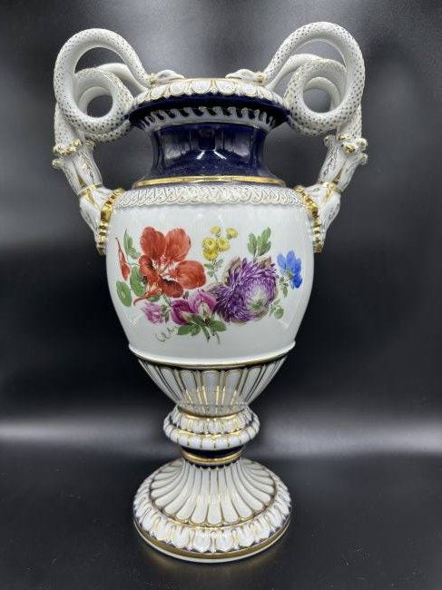Meissen vase double snake handles (1 of 5)