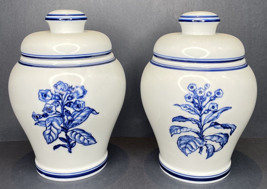 Pair of Meissen covered urns (1 of 5)