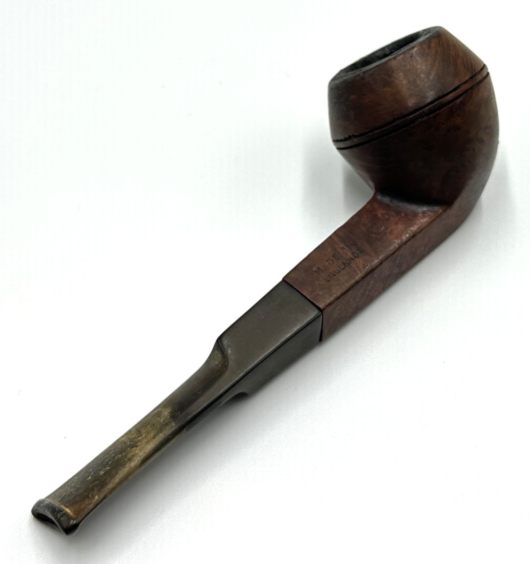 1 Dunhill pipe (1 of 5)
