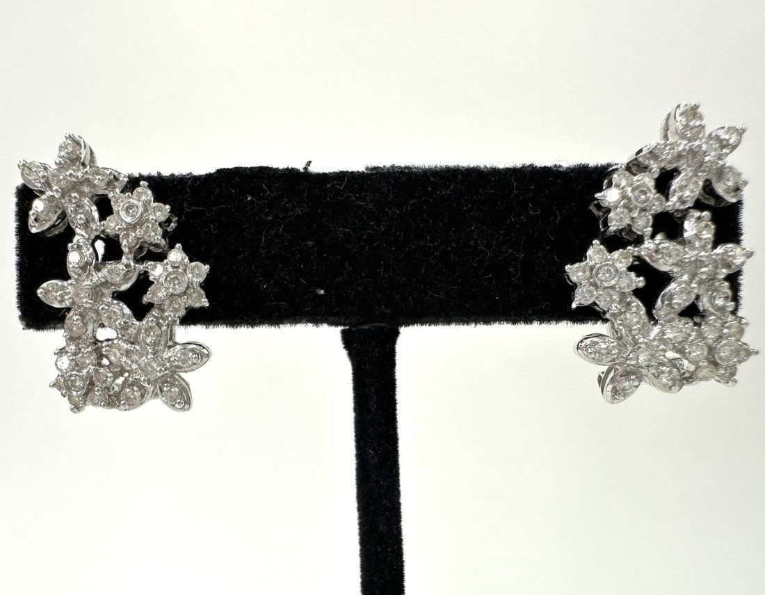 14k damond flower earrings, 6.5 dwt (1 of 9)