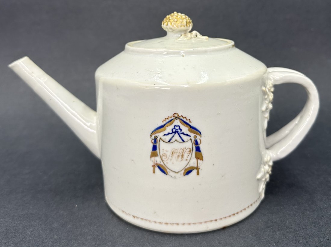 18th century Chinese Export teapot (1 of 6)