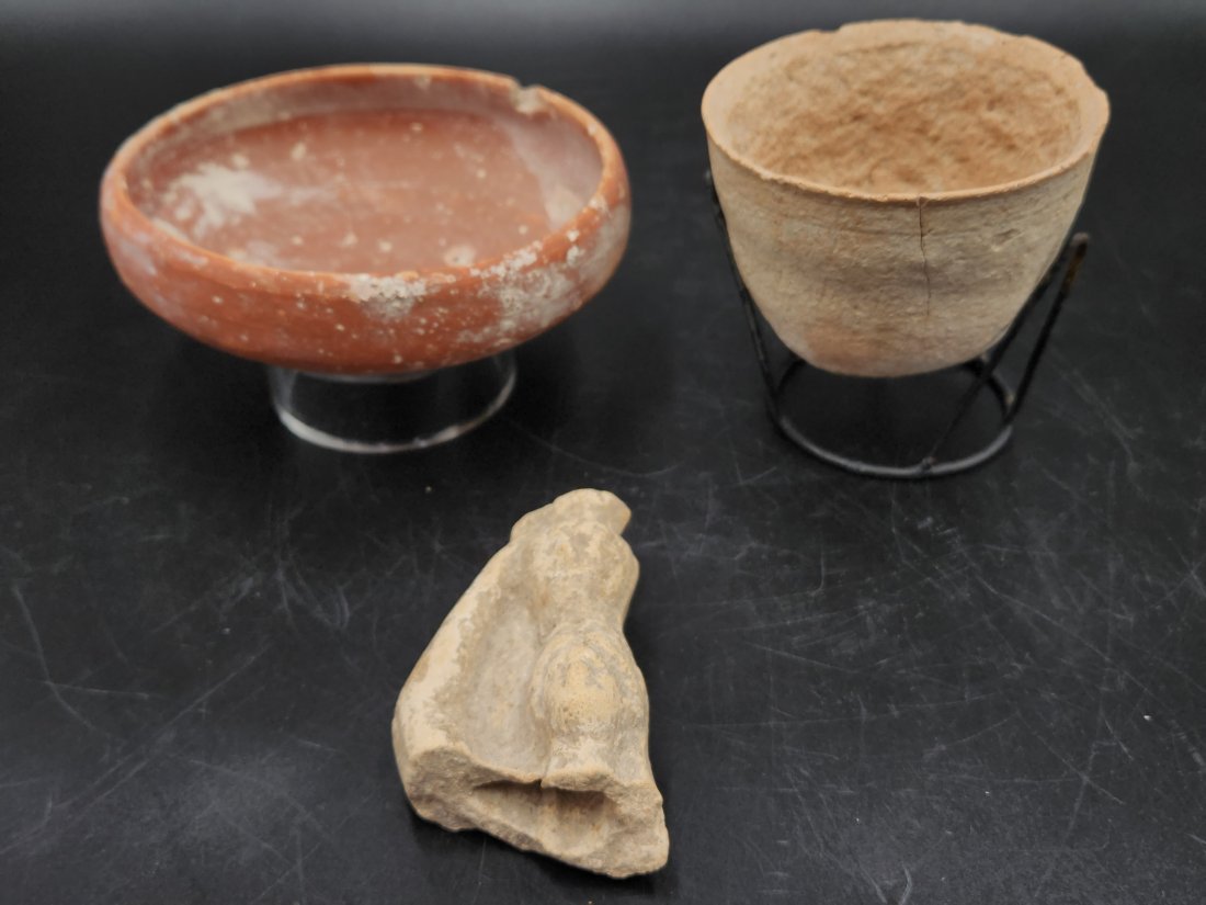 Ancient Greek/Roman clay items (1 of 3)