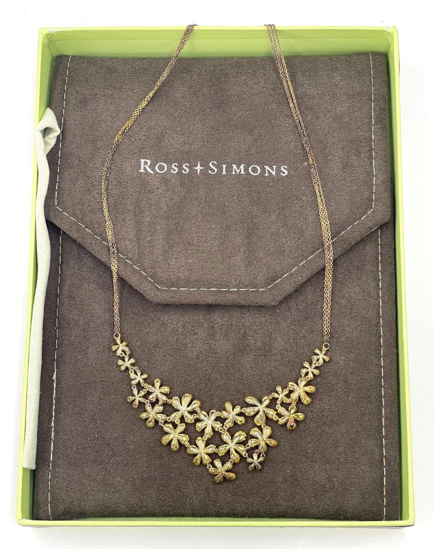 Ross and Simons silver necklace in the box (1 of 8)