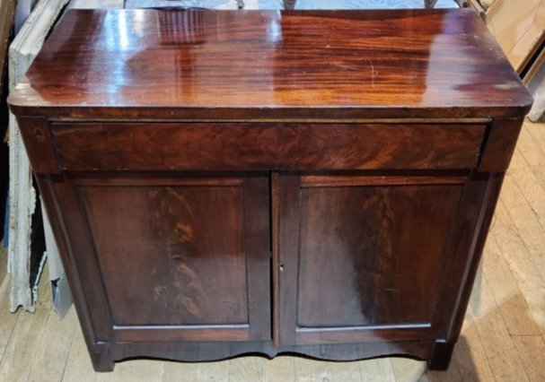 Mahogany cabinet, 19th century: Mahogany cabinet, 19th century Approximately Dimensions: 31 inches H by 16.5 inches W by 35.75 inches L