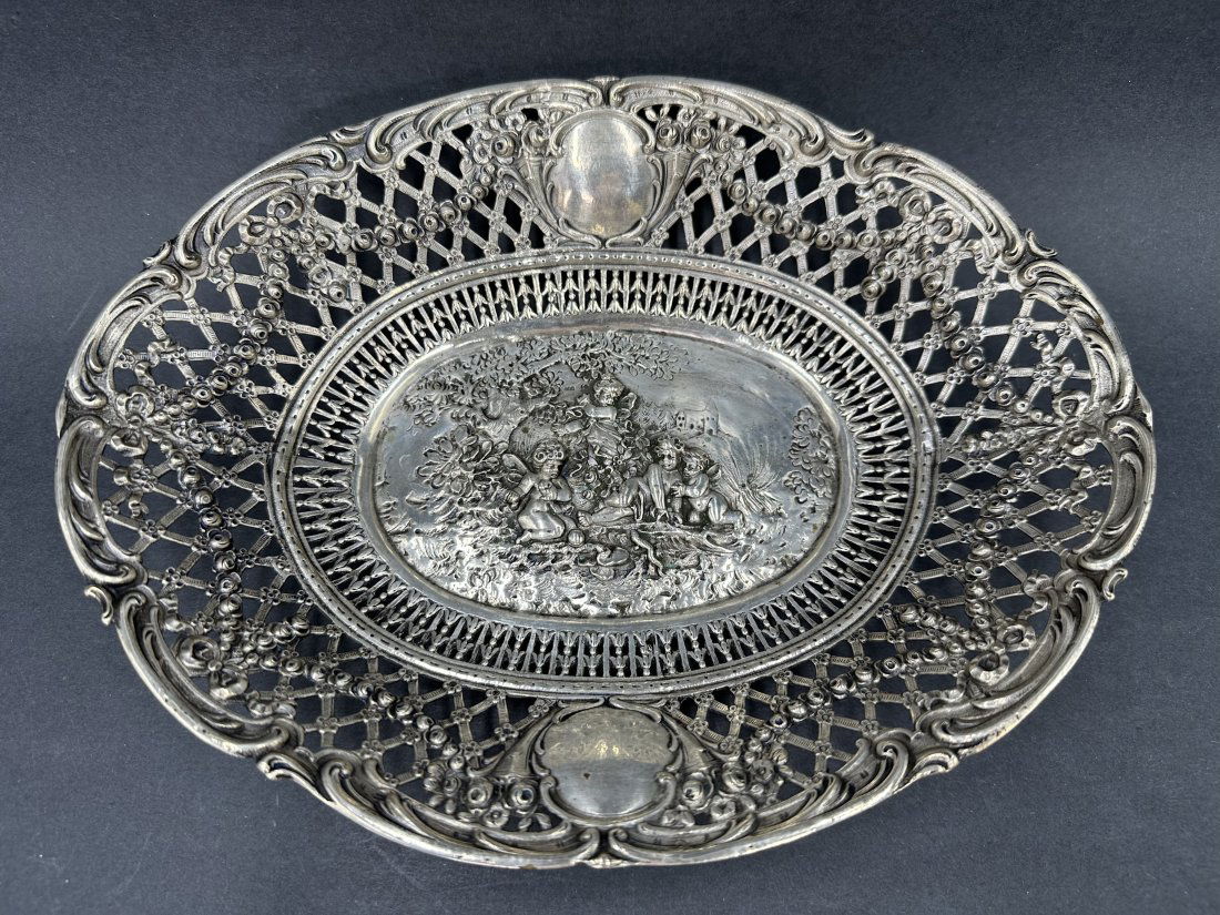 800 Silver cupid basket (1 of 4)