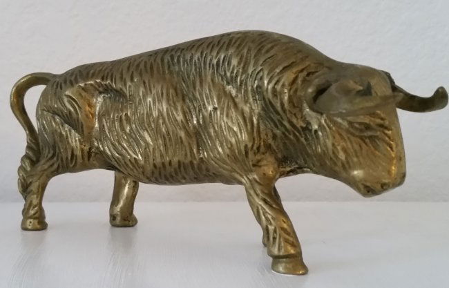 BULL BRONZE SCULPTURE FIGURINE STATUETTE (1 of 4)