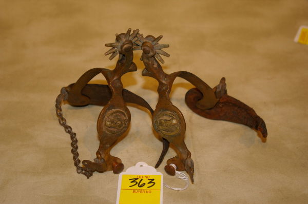 Buermann Hercules Bronze Horse Head Spurs: Buermann Hercules Bronze Horse Head Spurs. One Rowel Missing One Point.